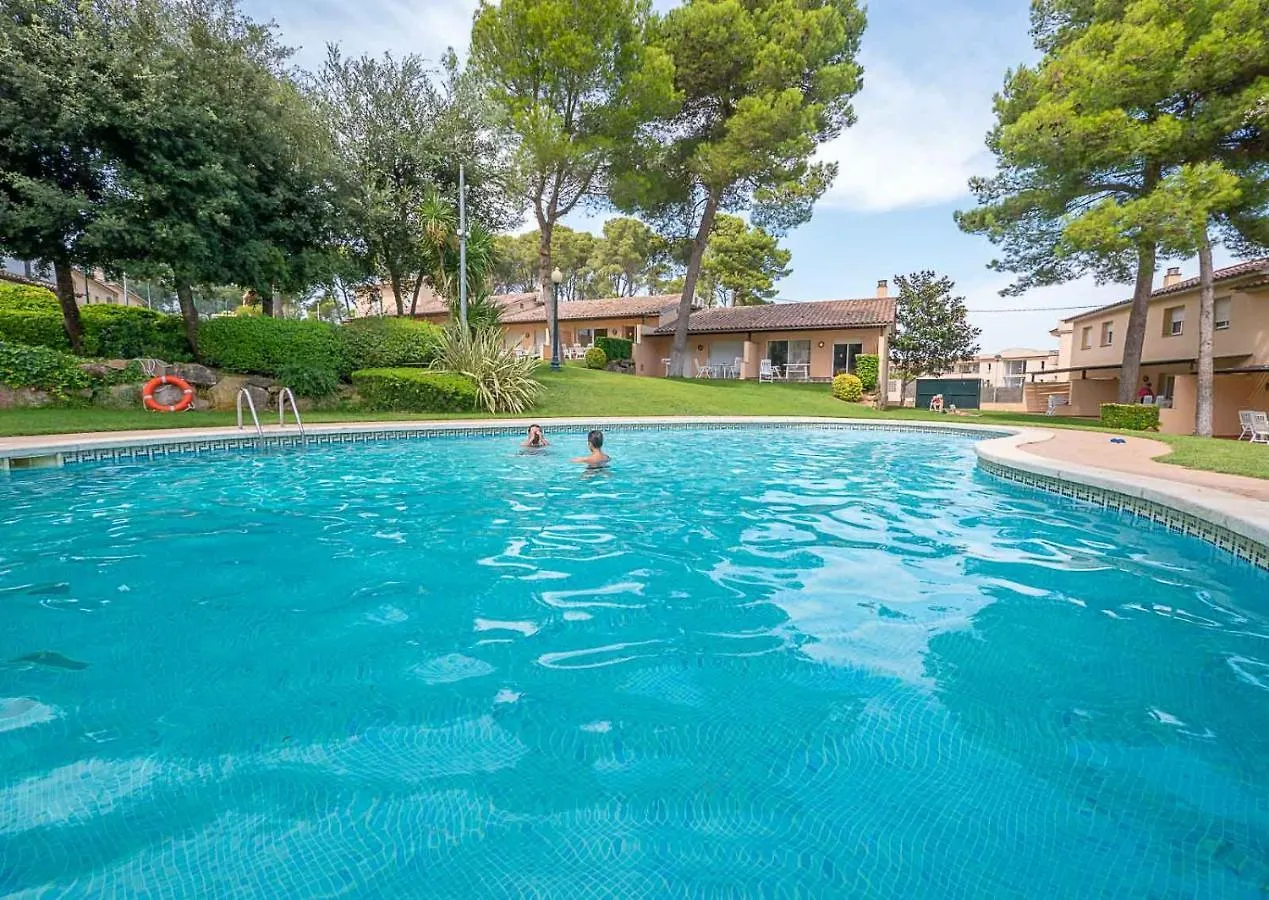 פאלס Village Golf Beach